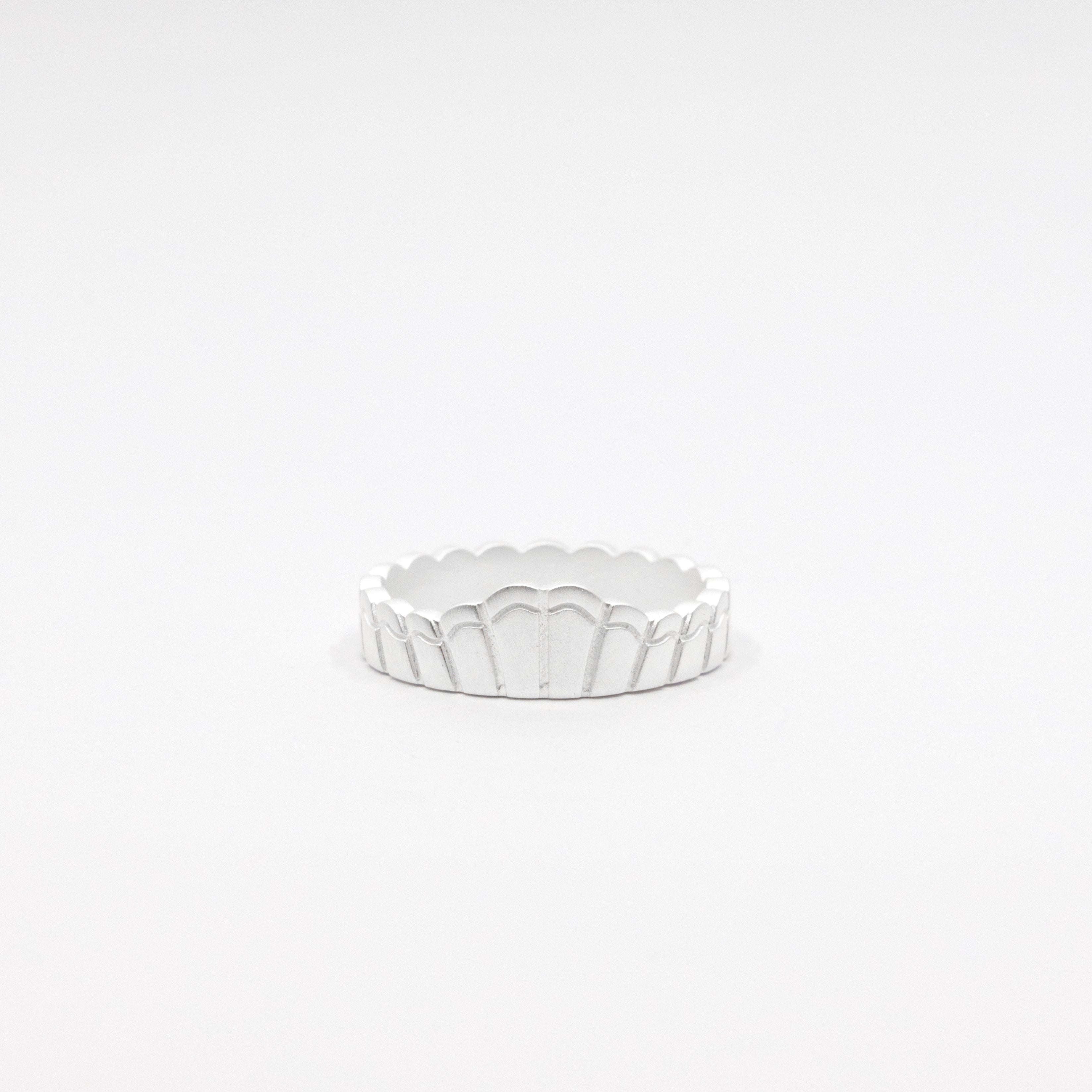 LFJ - Sterling Silver Meridian Crown Ring