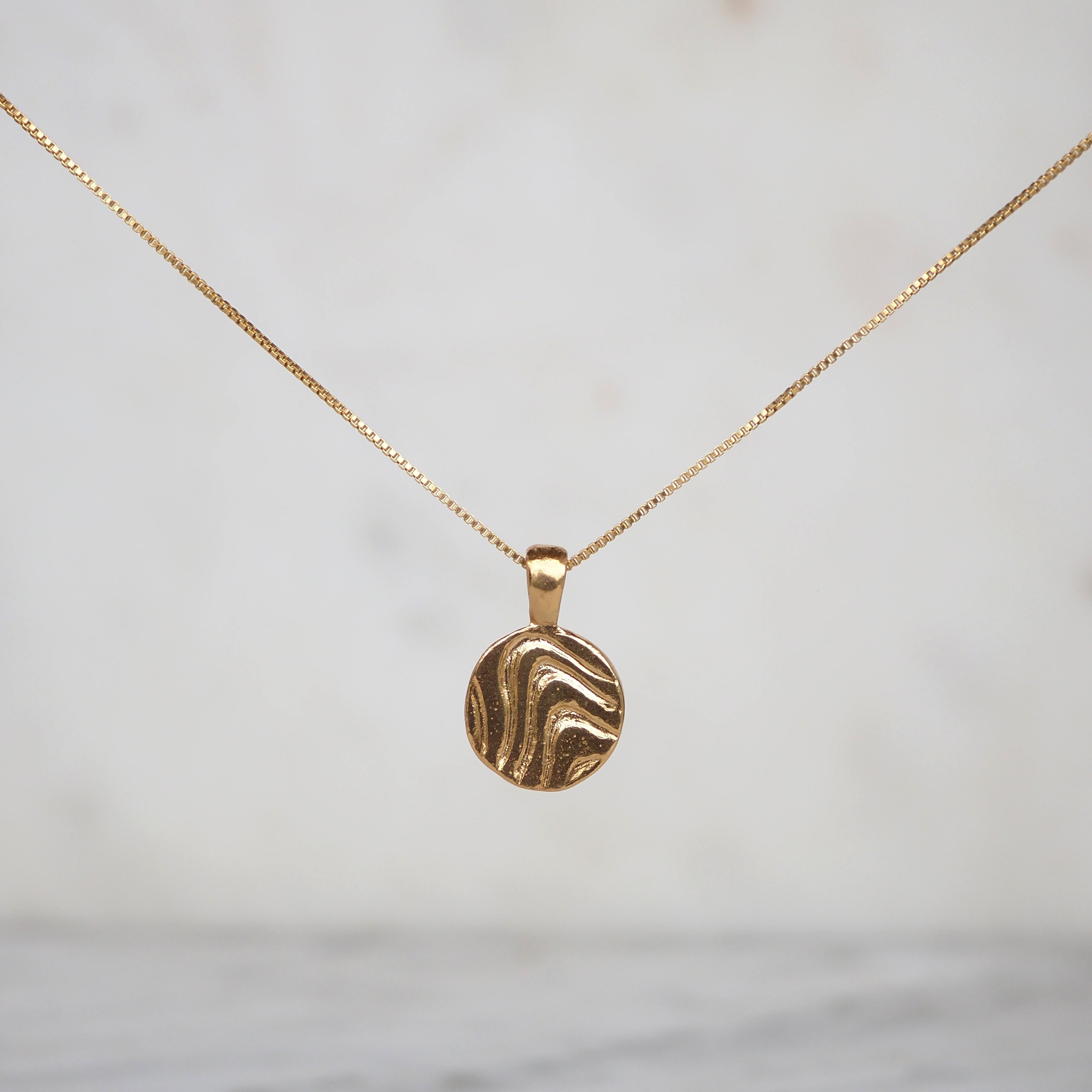 LFJ Gold Plate Moyeha necklace