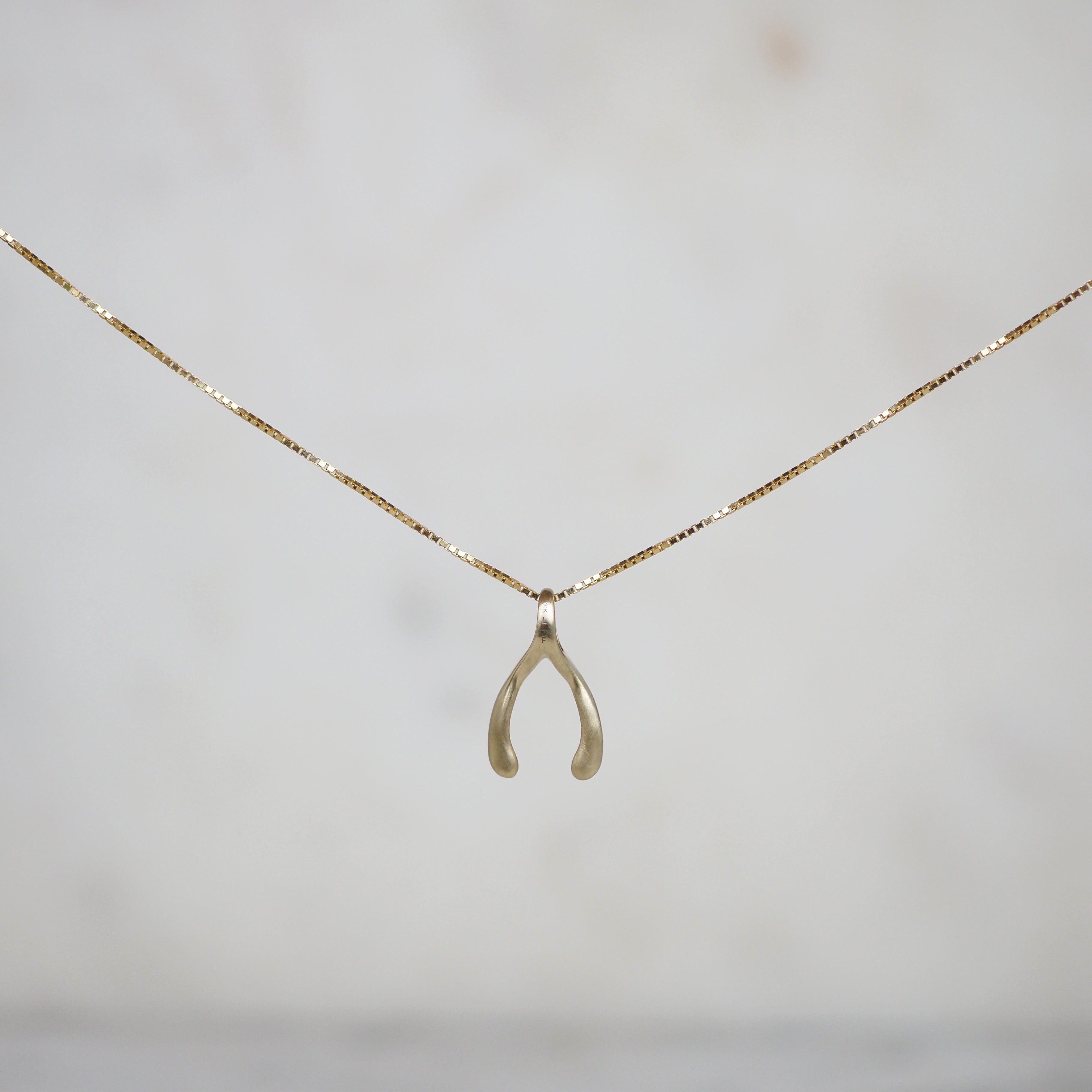 LFJ 10k Gold Wishbone Necklace