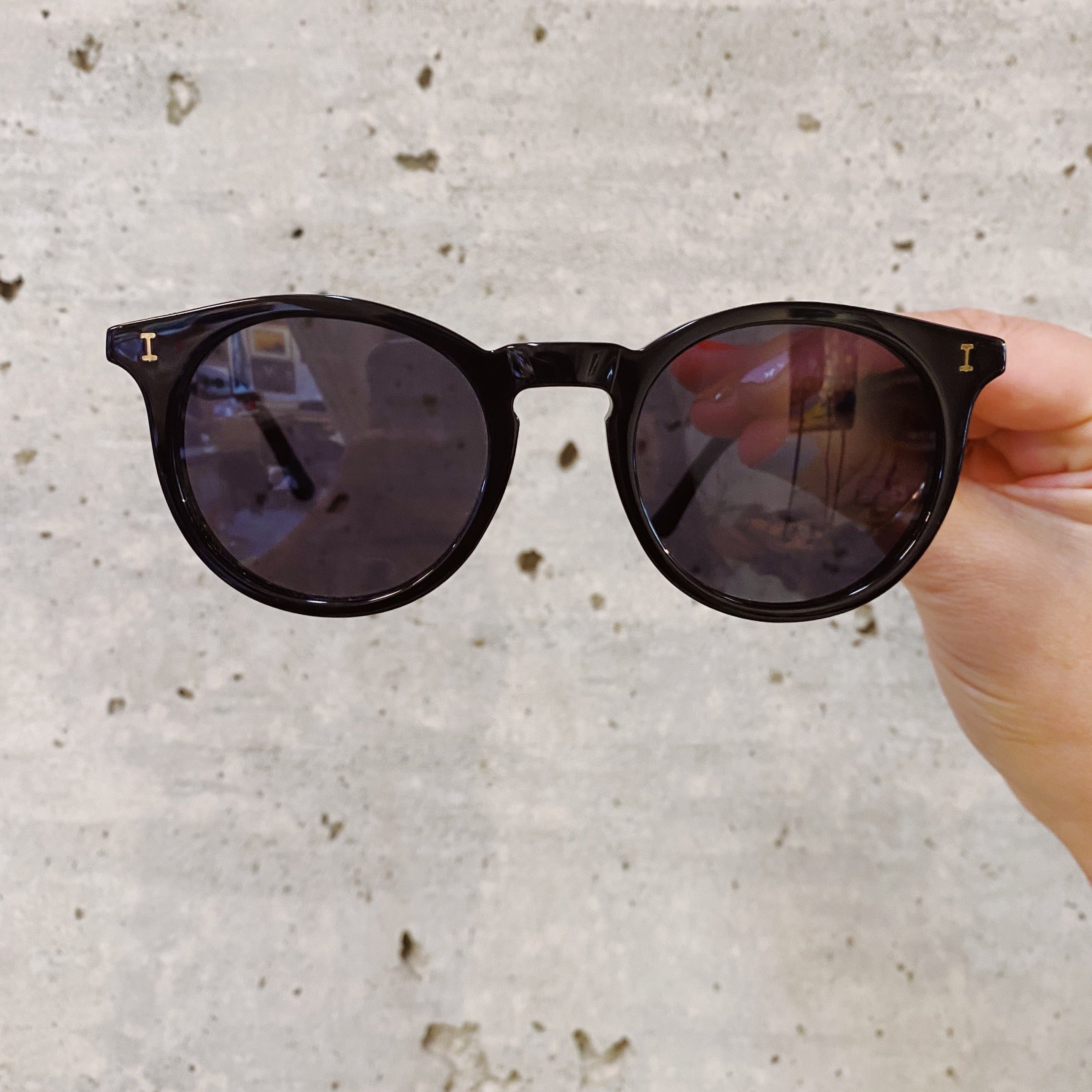 illesteva Sterling Sunglasses