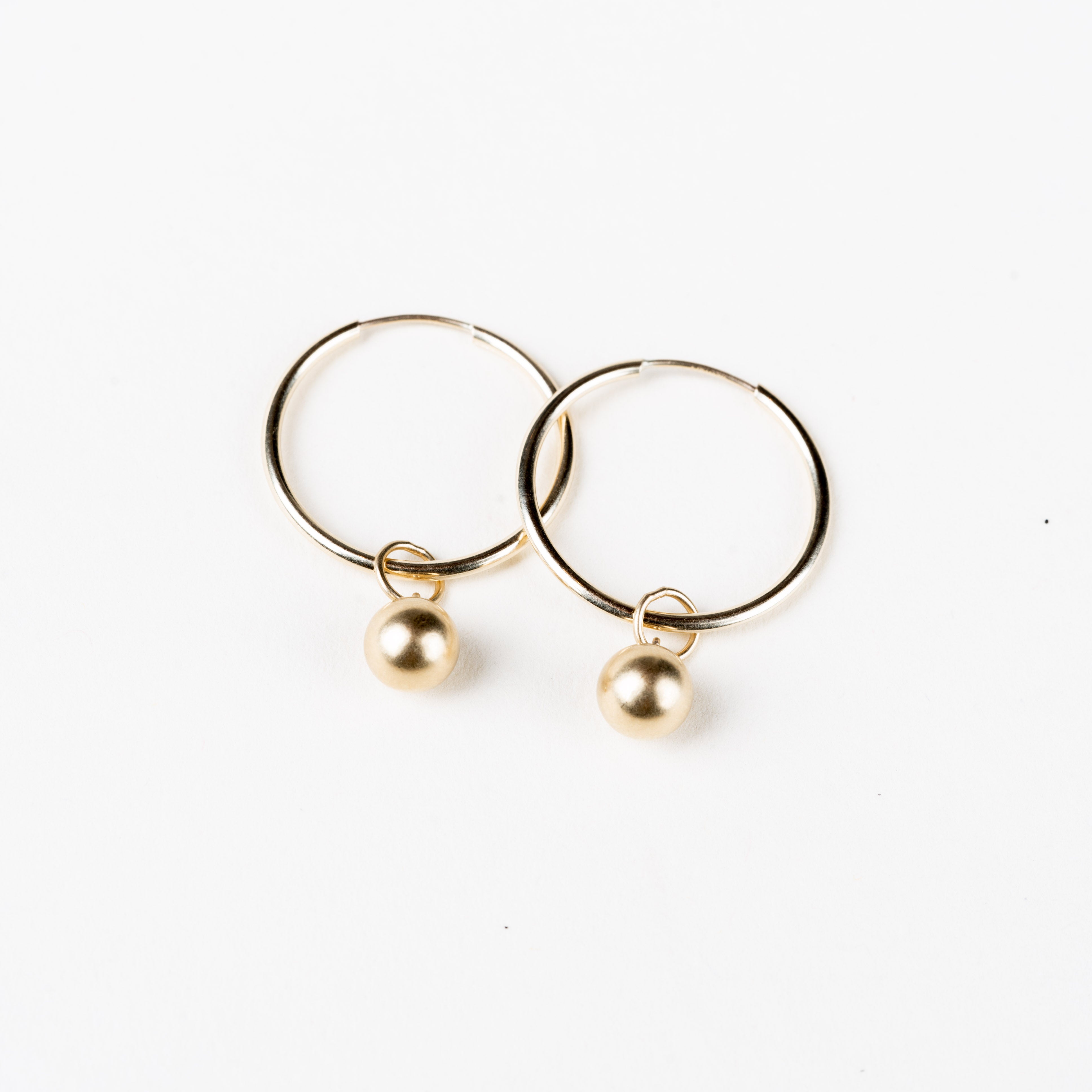 LFJ 10K Gold Sleeper Hoop with Flair