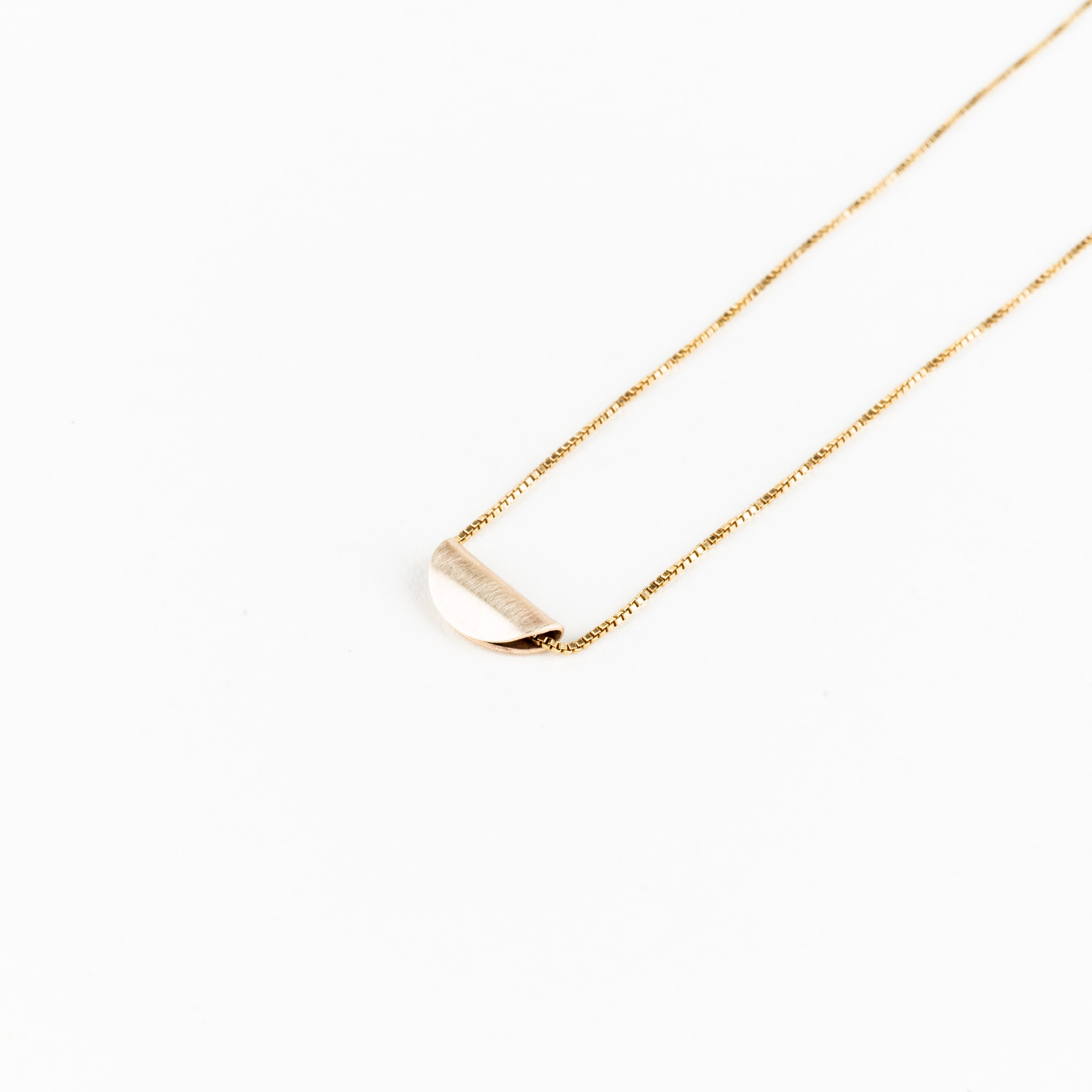 LFJ 10k Gold Mesa Necklace