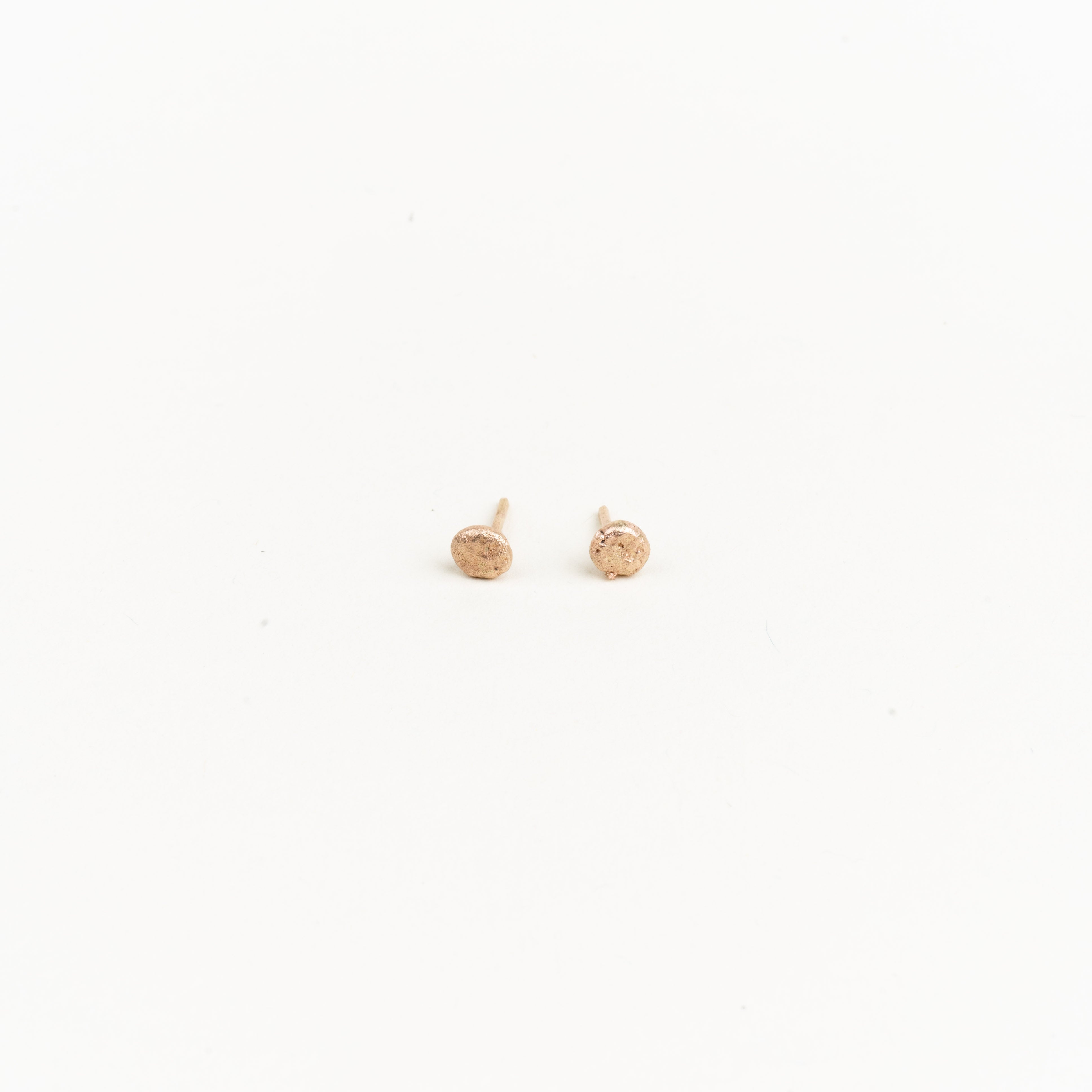 LFJ 10k Gold Nugget Studs