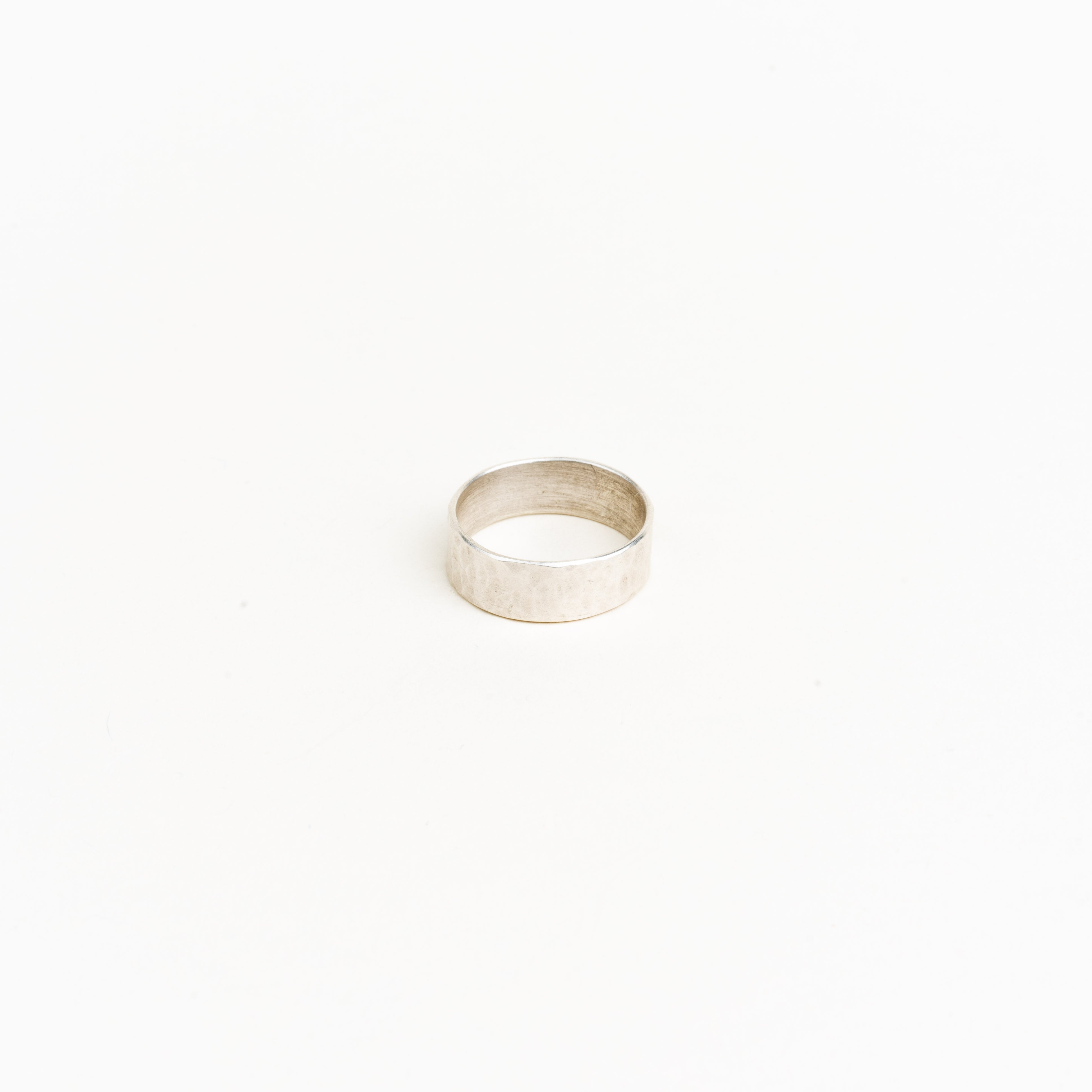 LFJ  - silver -Hammered Band Ring
