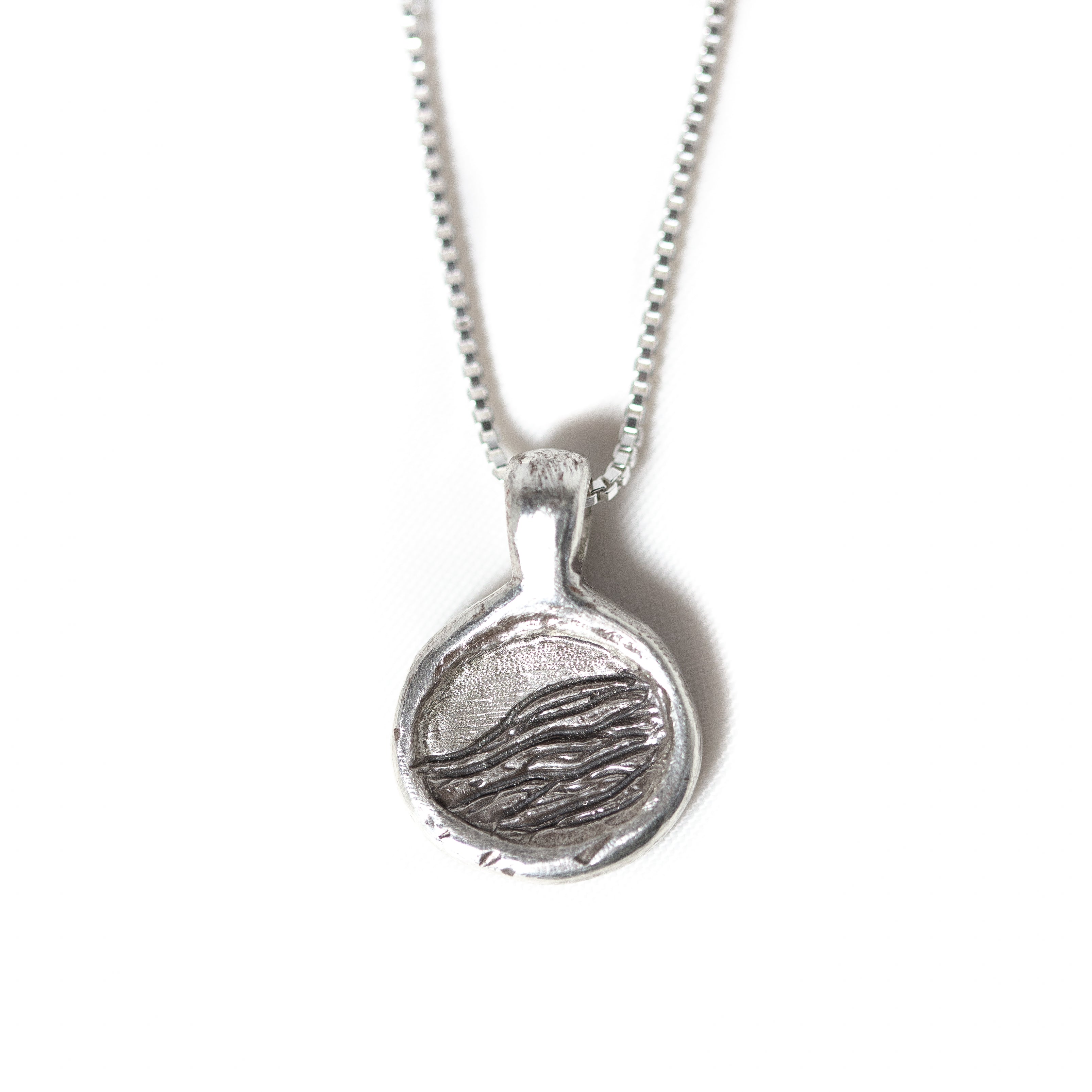 LFJ Sterling Silver Wave Love Talisman Necklace