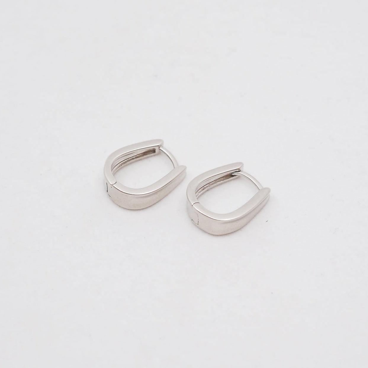 Créoles fer à cheval Huggie - Argent sterling