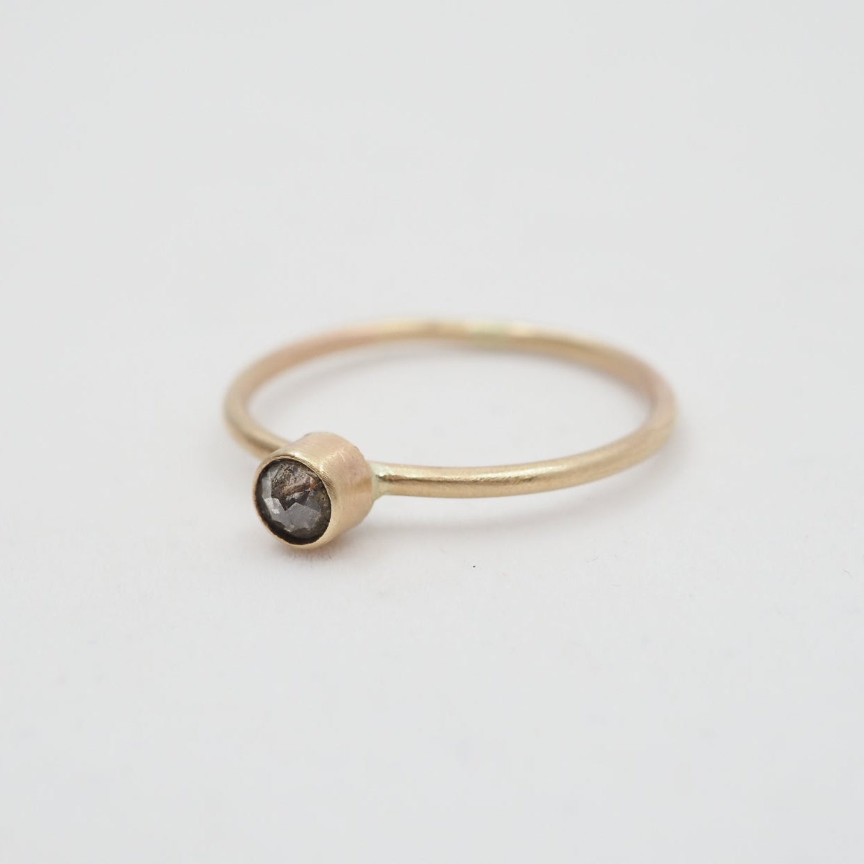 10K Gold Salt & Pepper Round Bezel Ring