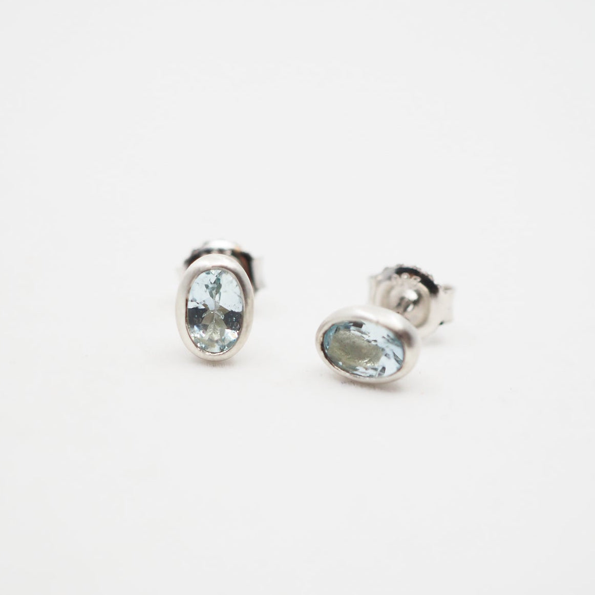 Sterling Silver Oval Aquamarine Studs