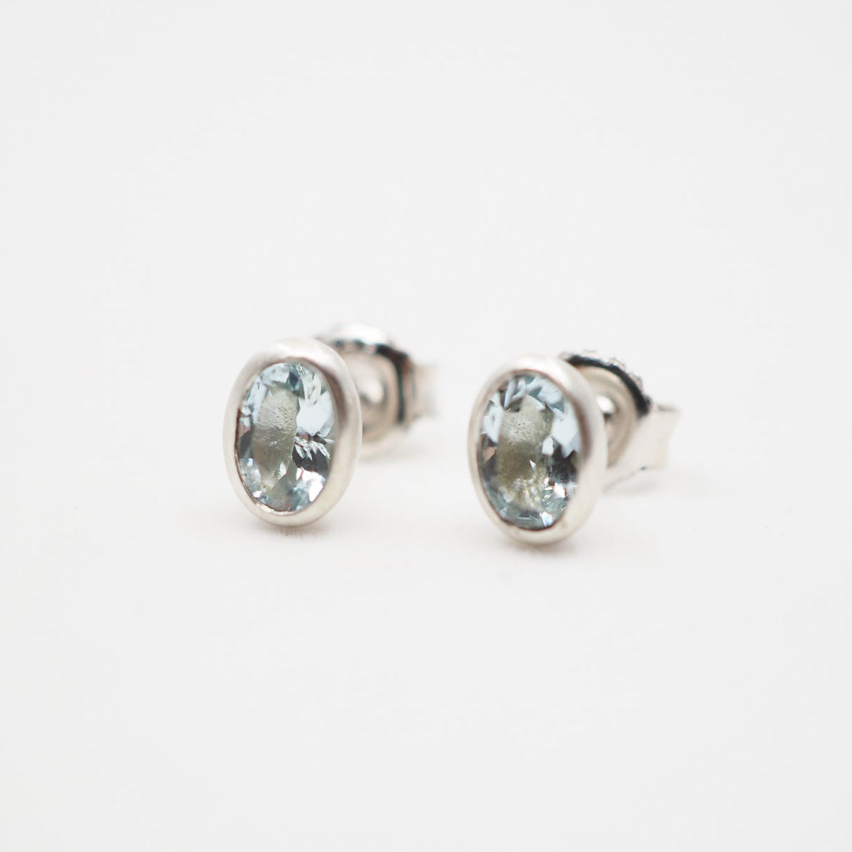 Sterling Silver Oval Aquamarine Studs