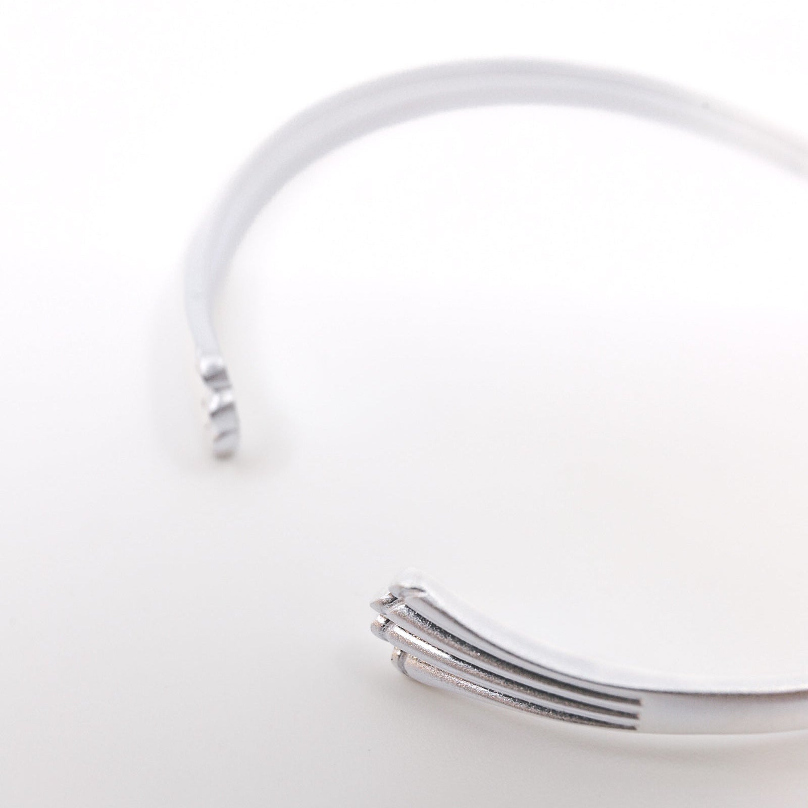 Sterling Silver Meridian Bangle