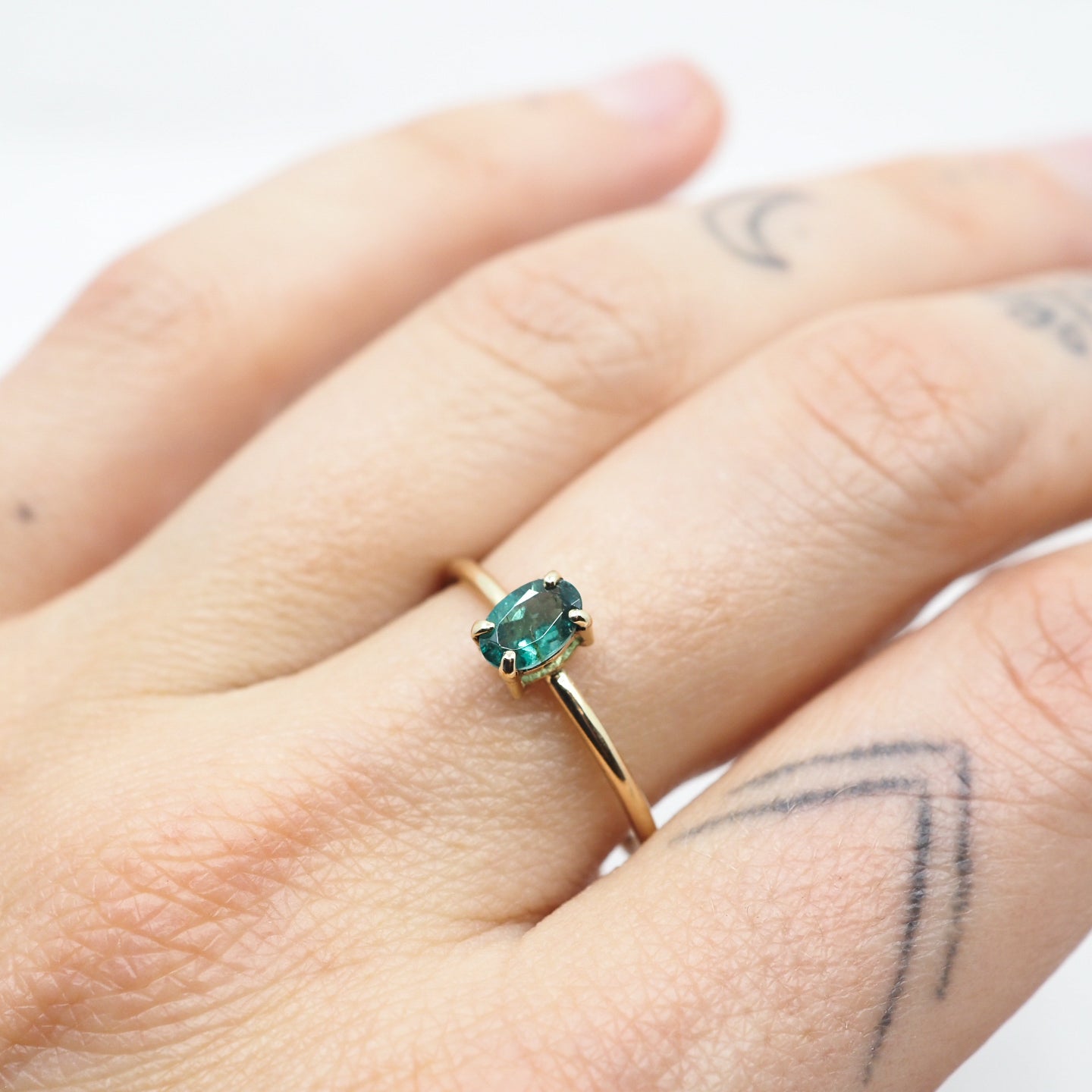 10k Gold Oval Sunlight Ring - Vertical