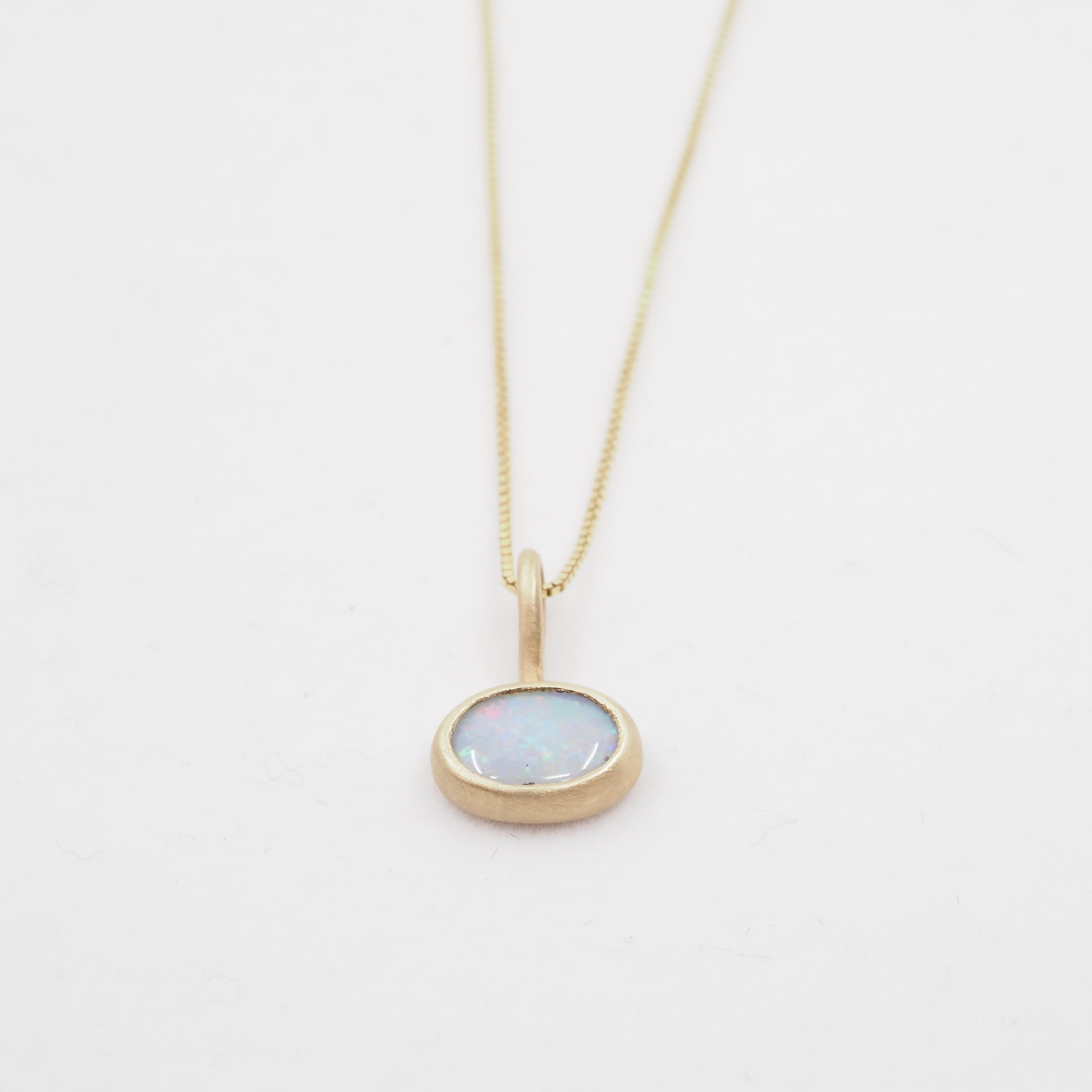 White Opal Oval Necklace - 10k Gold