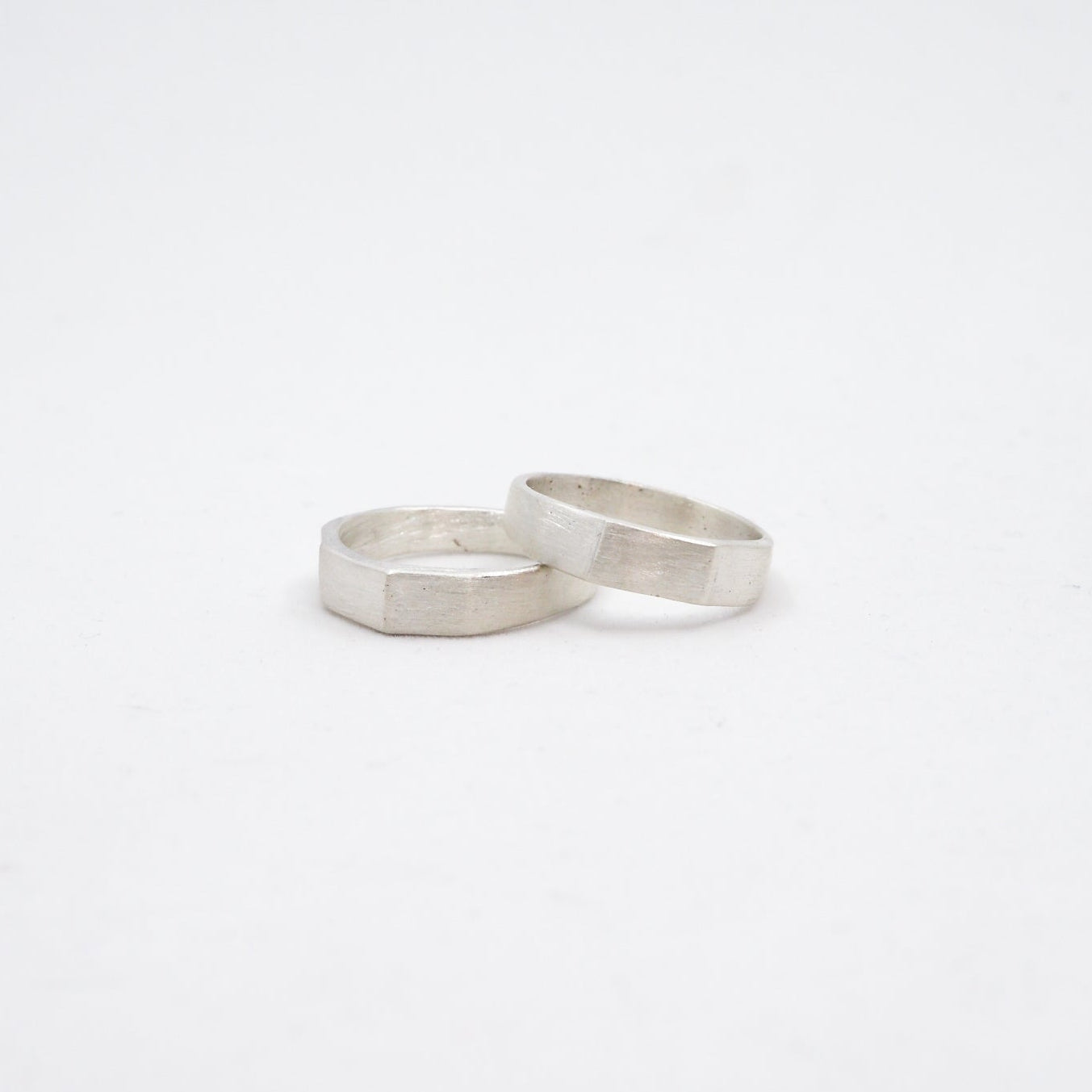 Sterling Silver Terre Signet Ring