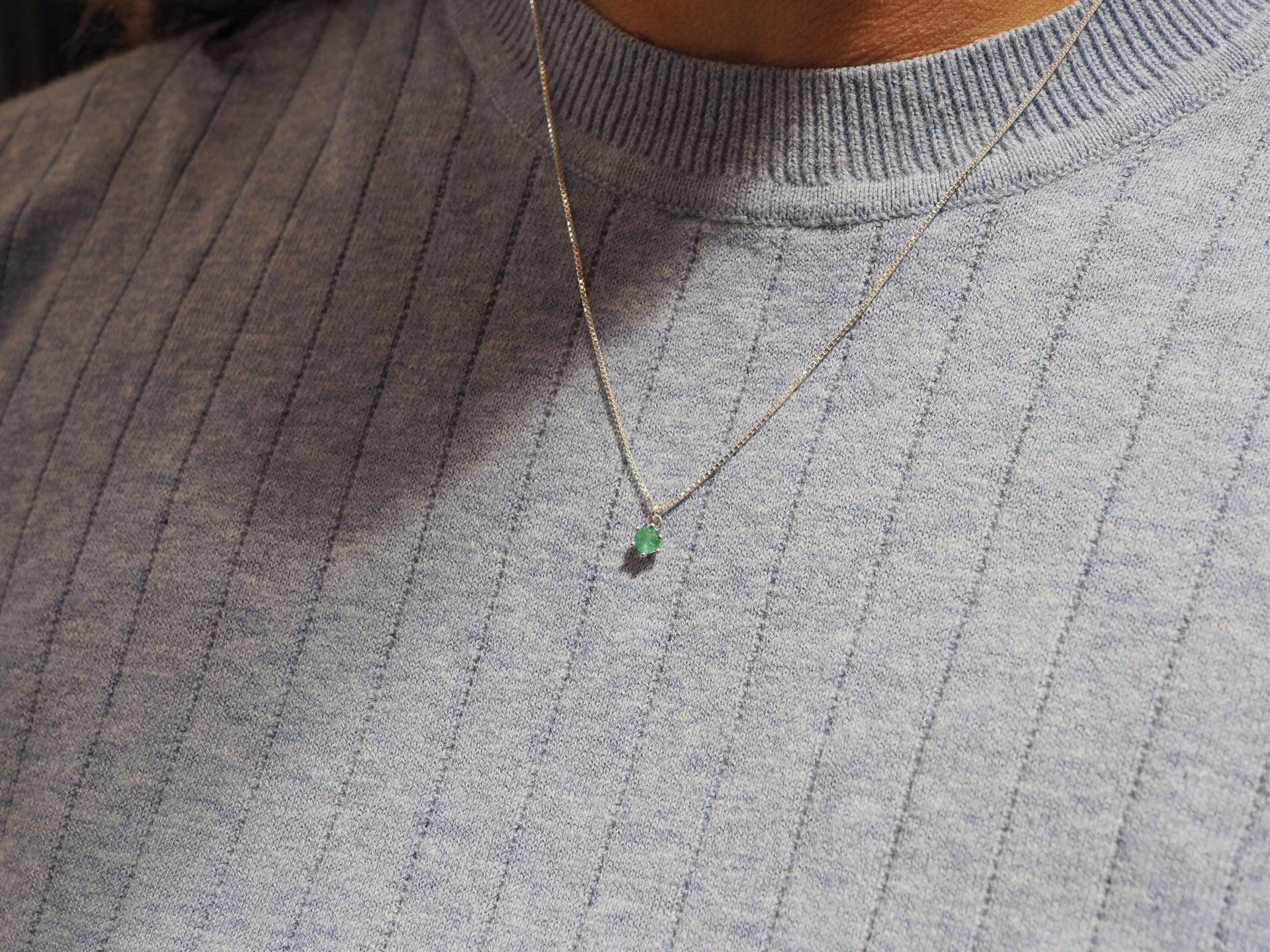 Sterling Silver Emerald Round Necklace