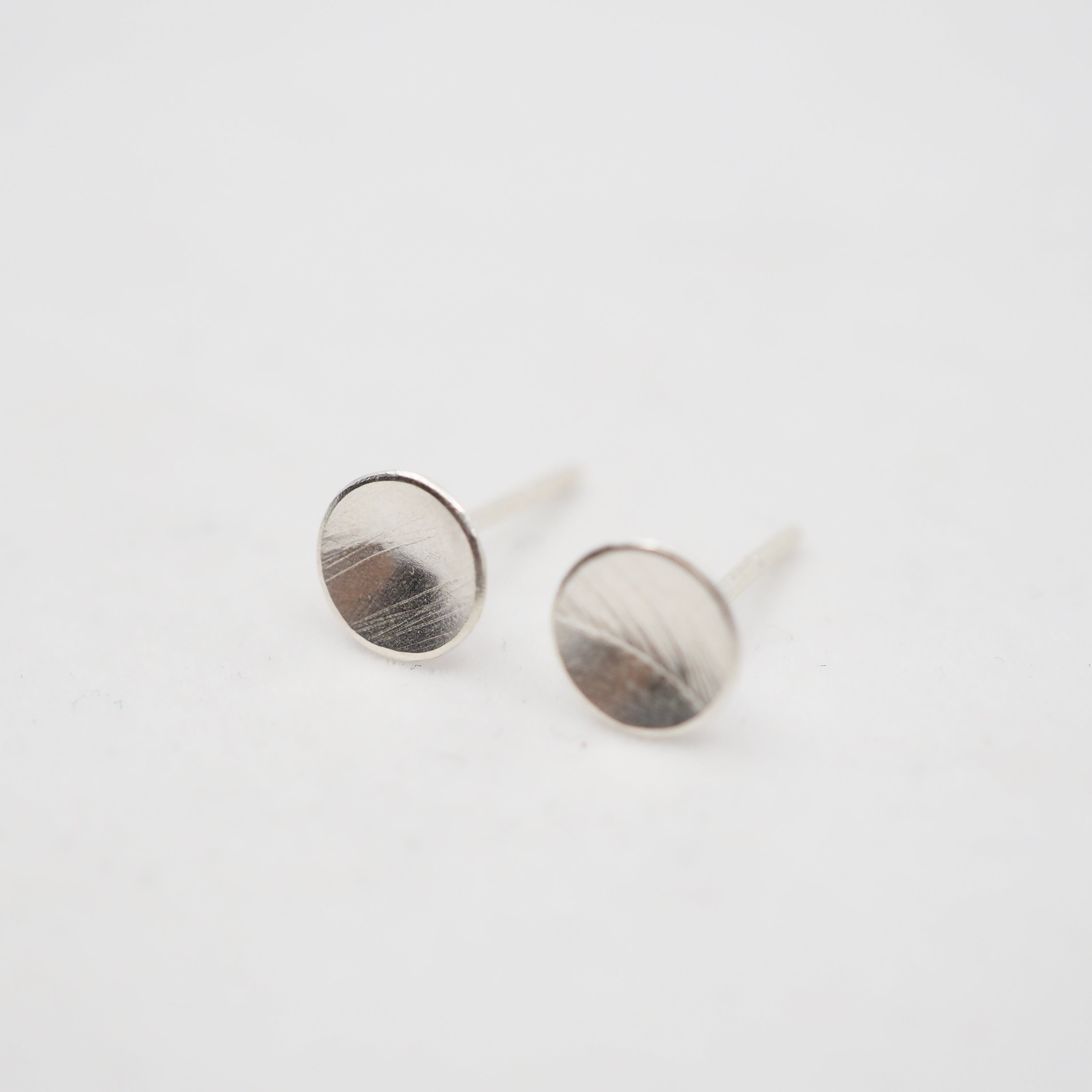 Clous d'oreilles texturés Orbit - Argent sterling