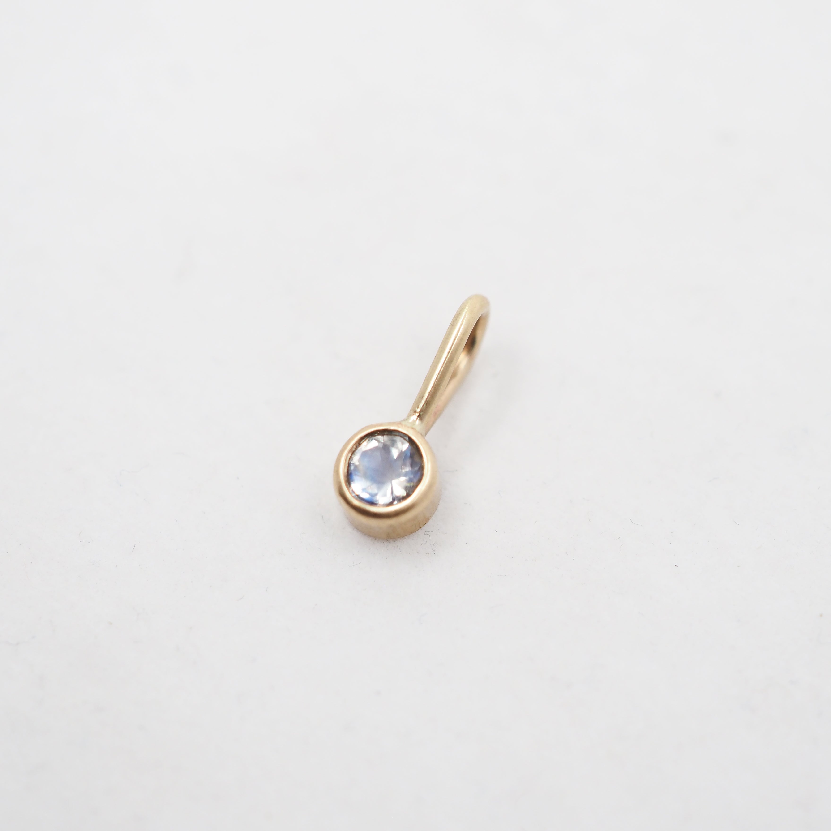 10k Gold Round Bezel Pendant - Moonstone