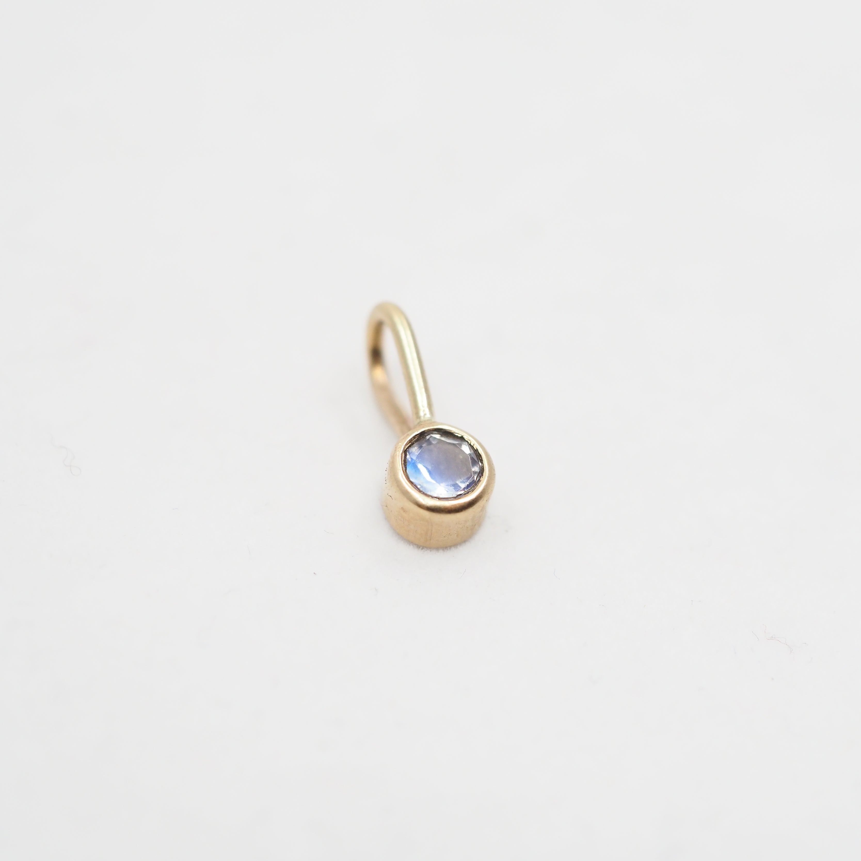 10k Gold Round Bezel Pendant - Moonstone