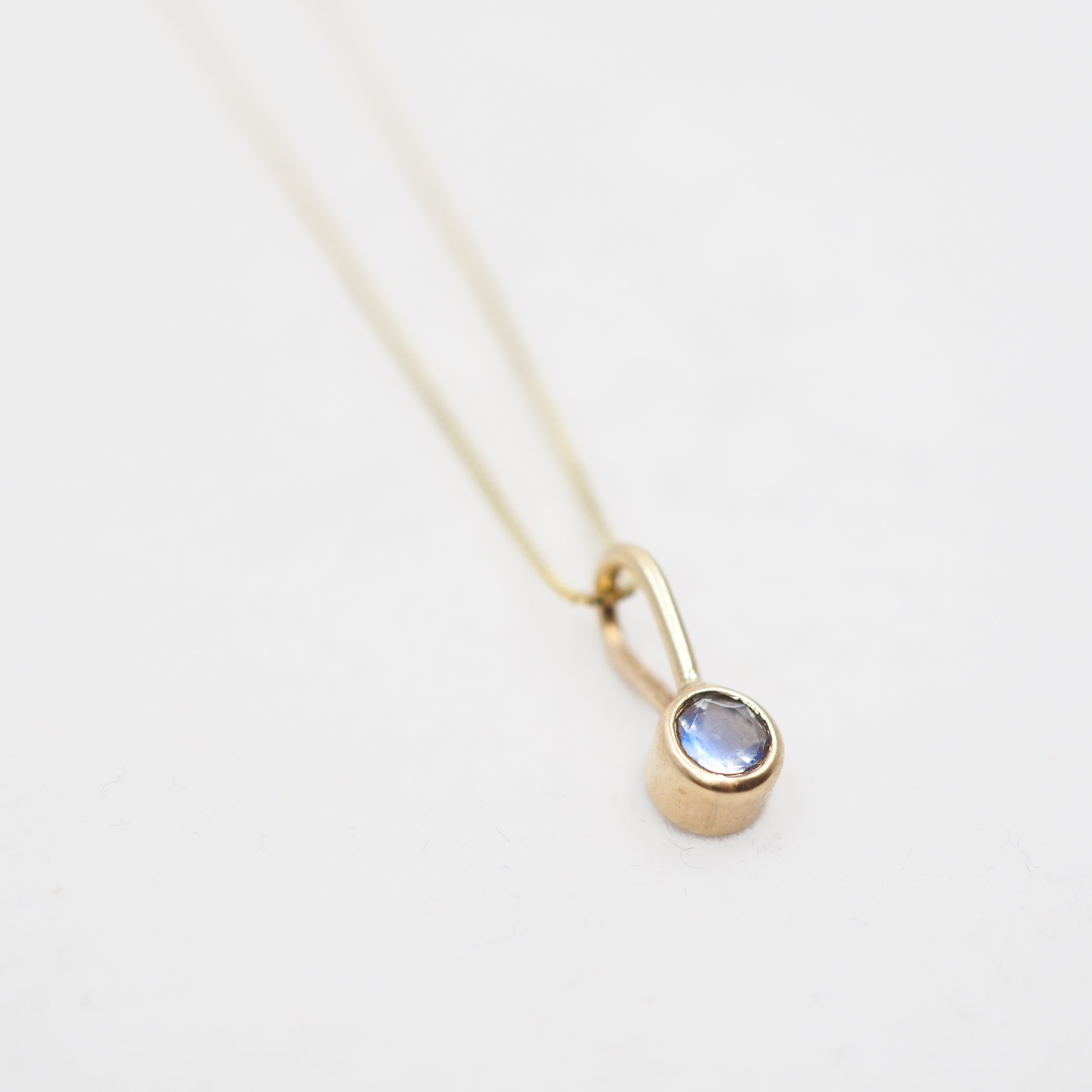 10k Gold Round Bezel Pendant - Moonstone