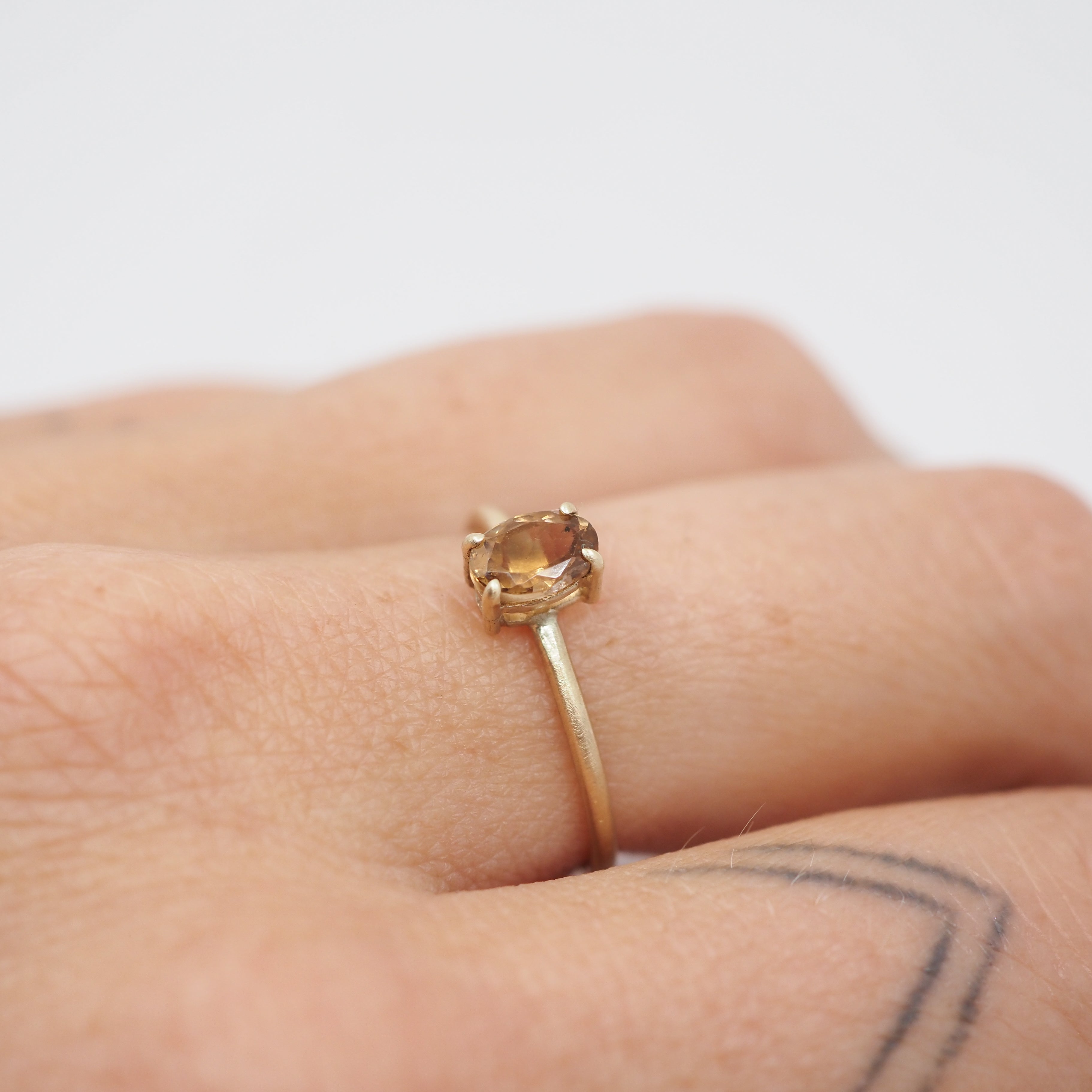 10k Gold Oval Sunlight Ring - North/South