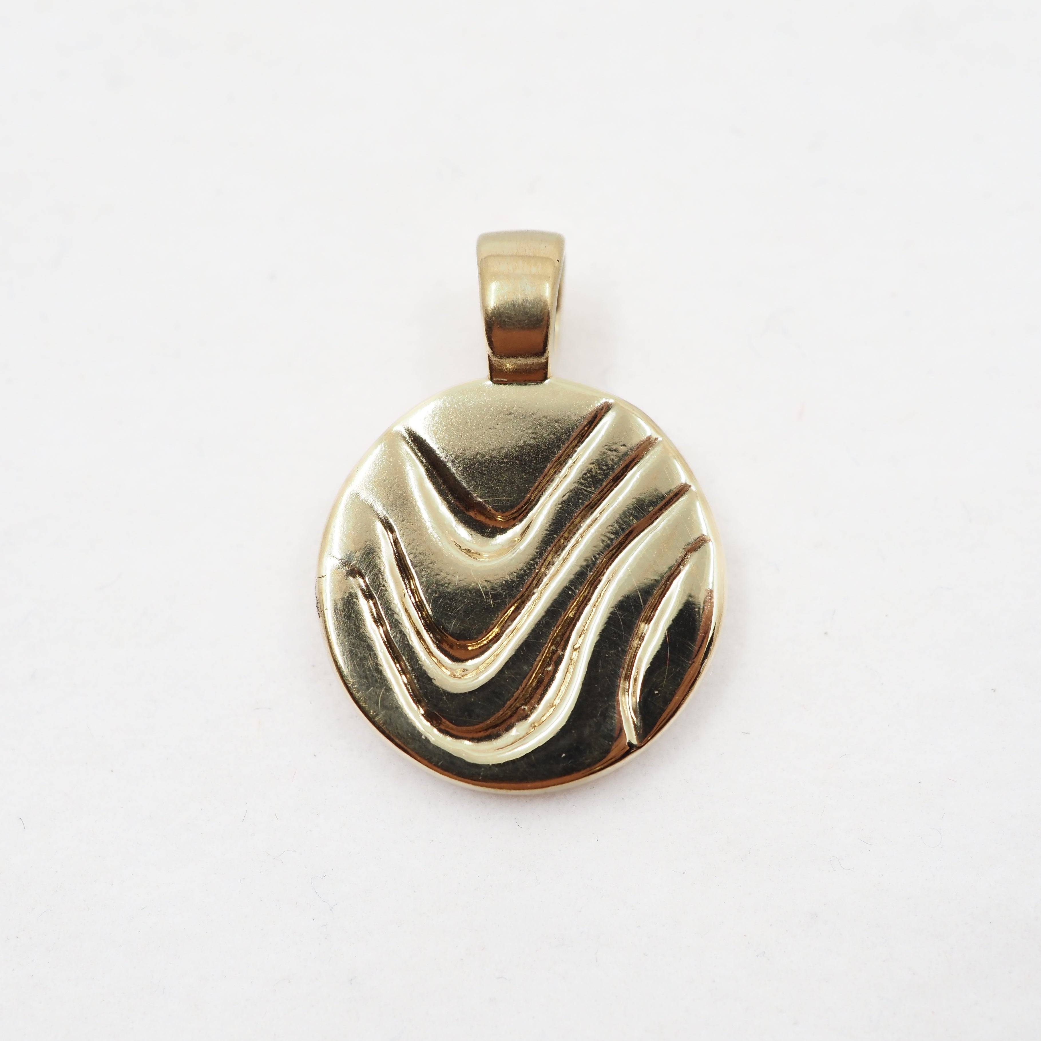 Moyeha Charm Pendant - Gold Plated