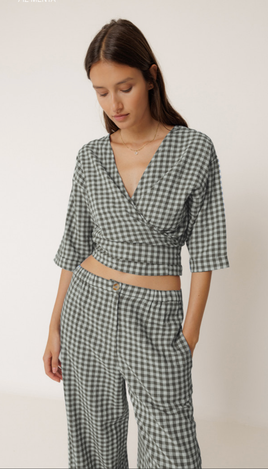 Indi & Cold - Gingham Wrap Camisa