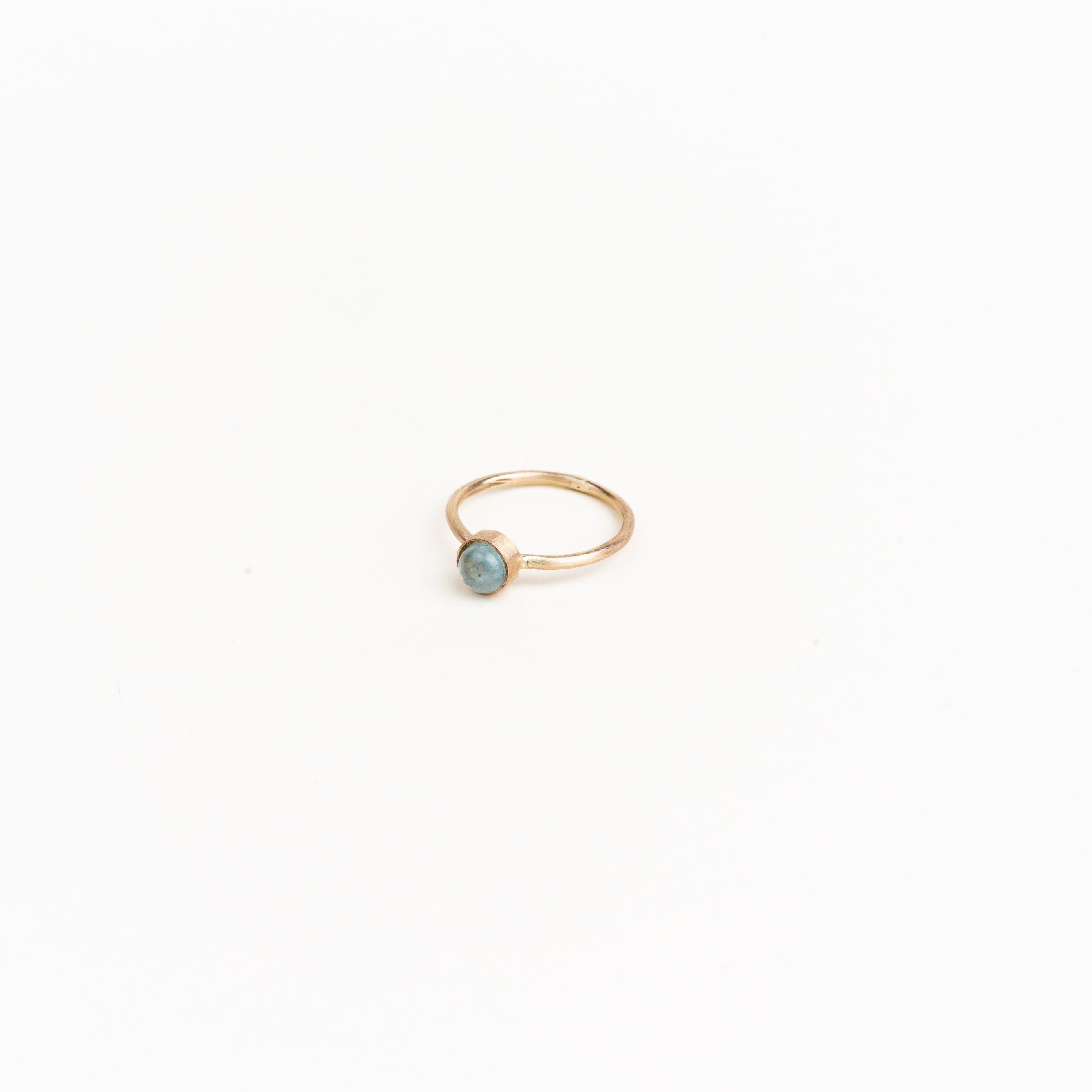 10k gold Aquamarine Ring