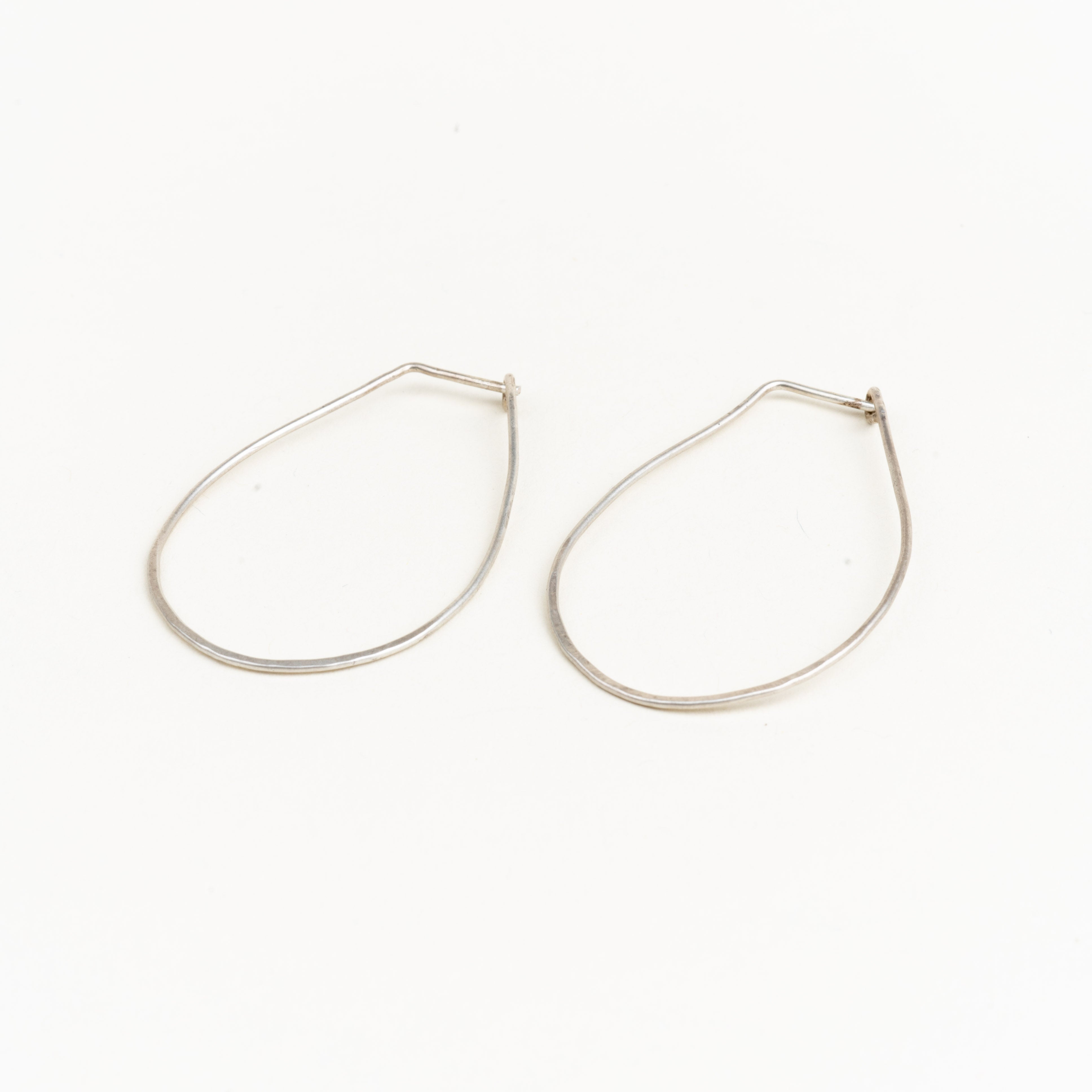 Small Piano Wire Loop Earrings – The Museum & Garden Shop at Newfields